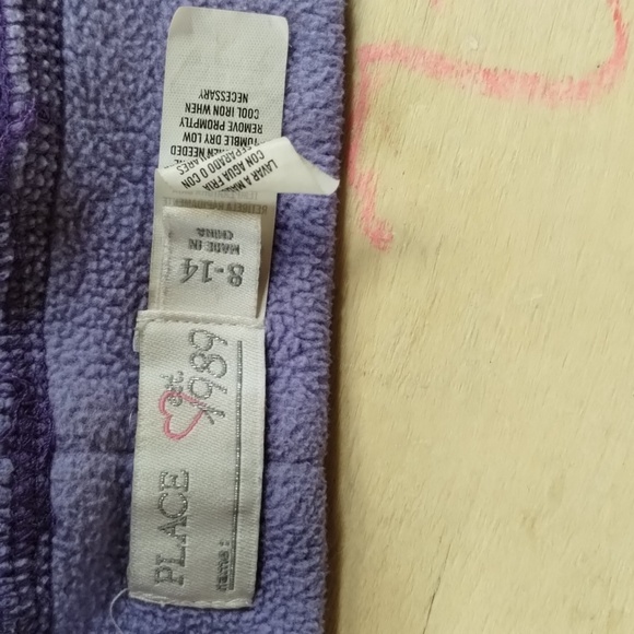 Purple tasselled cap - Picture 4 of 7